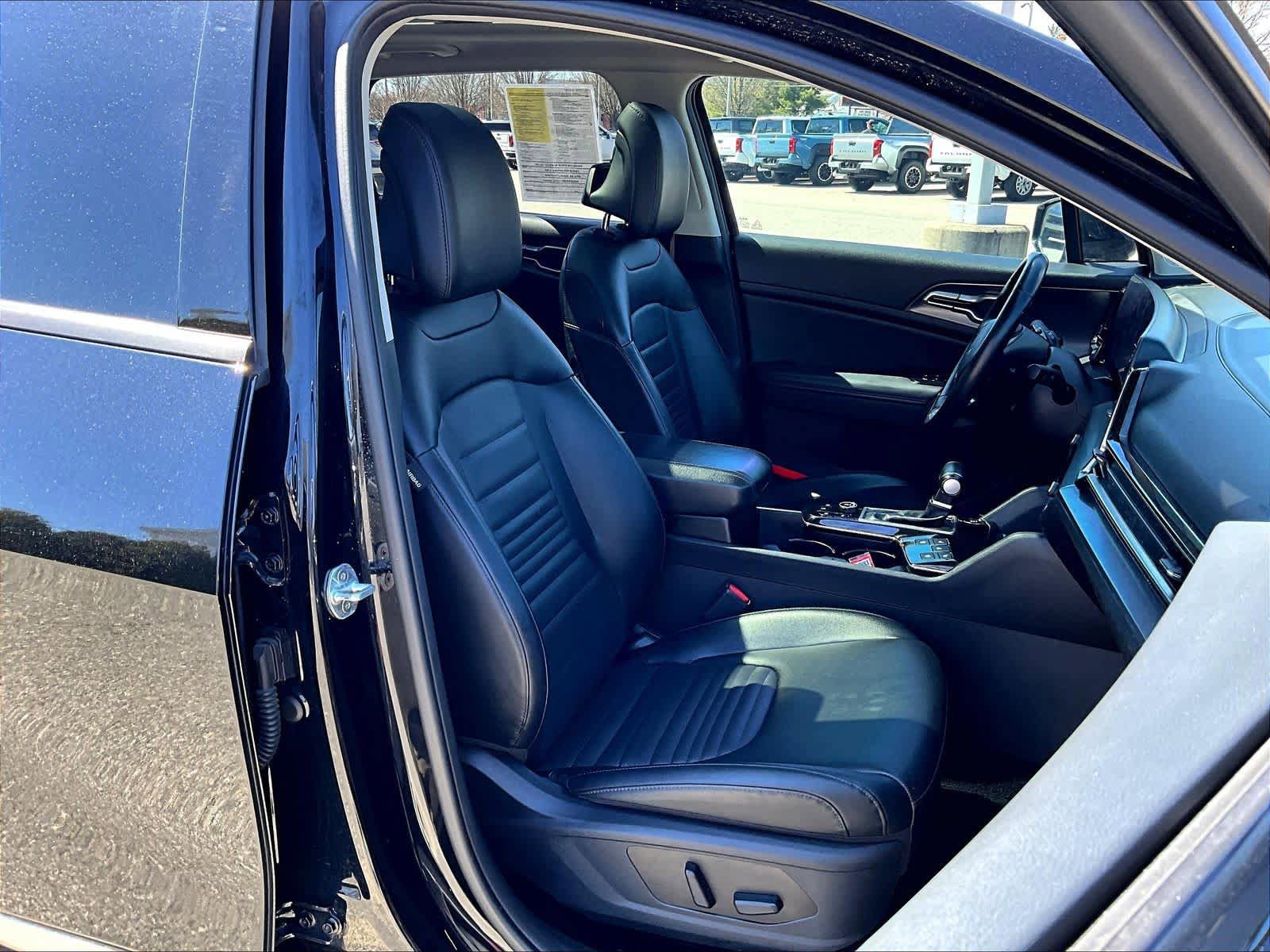 Used 2023 Kia Sportage SX AWD/4WD image 11