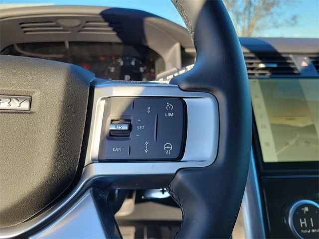 New 2025 Land Rover Discovery Dynamic SE AWD/4WD image 31