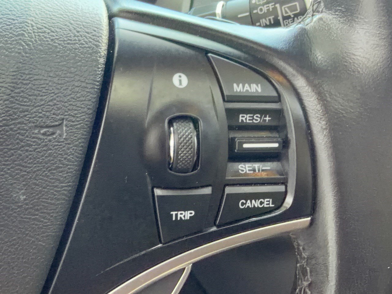 Used 2020 Acura MDX w/ Technology Package AWD/4WD image 19