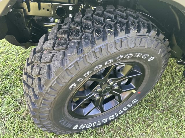 New 2025 Jeep Gladiator Sport AWD/4WD image 19