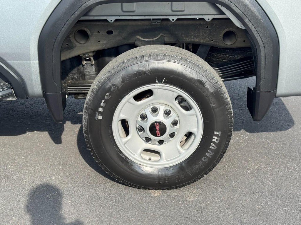 Used 2024 GMC Sierra 2500 Pro w/ Convenience Package AWD/4WD image 10