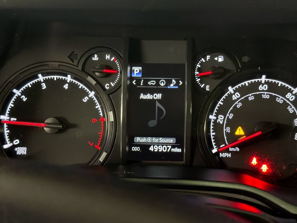 Used 2022 Toyota 4Runner SR5 Premium w/ Moonroof Package AWD/4WD image 12