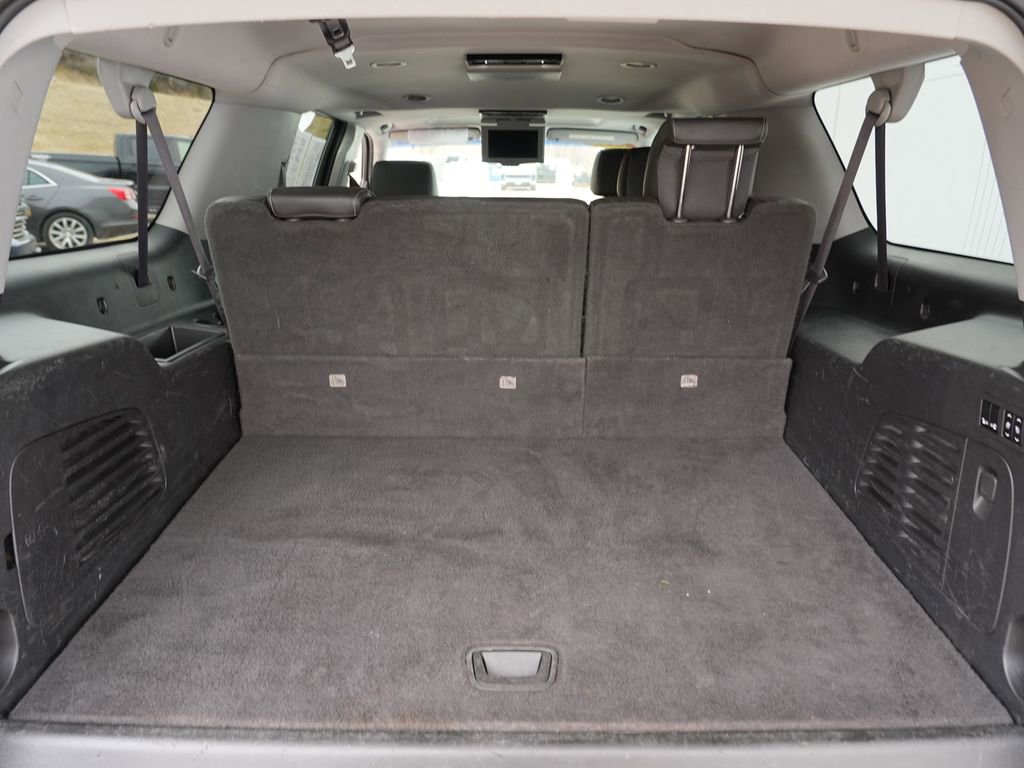 Used 2017 Chevrolet Suburban Premier image 27