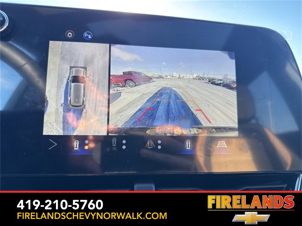 New 2025 Chevrolet Equinox ACTIV w/ Safety and Technology Package image 9