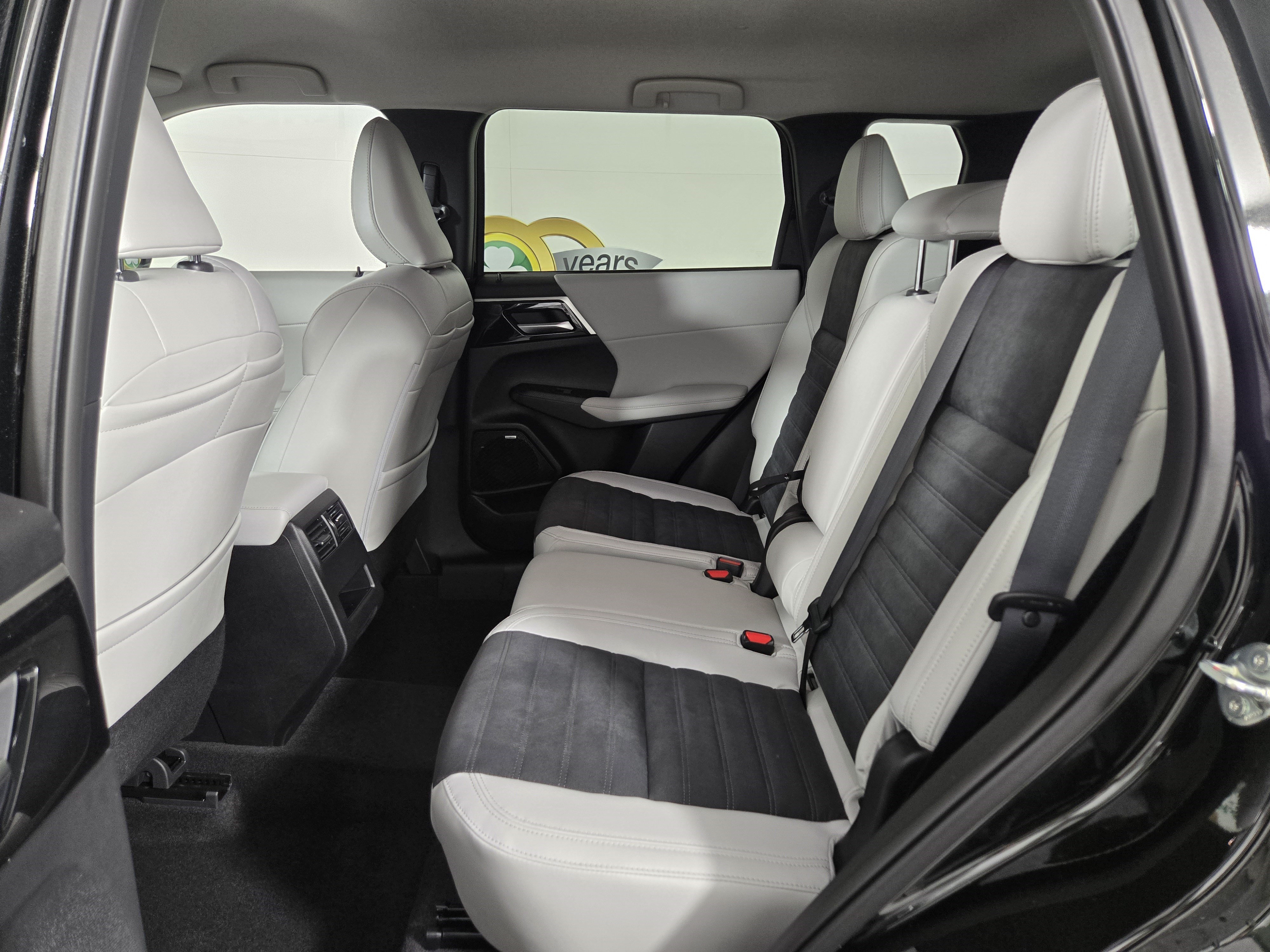 New 2026 Mitsubishi Outlander SE AWD/4WD image 10
