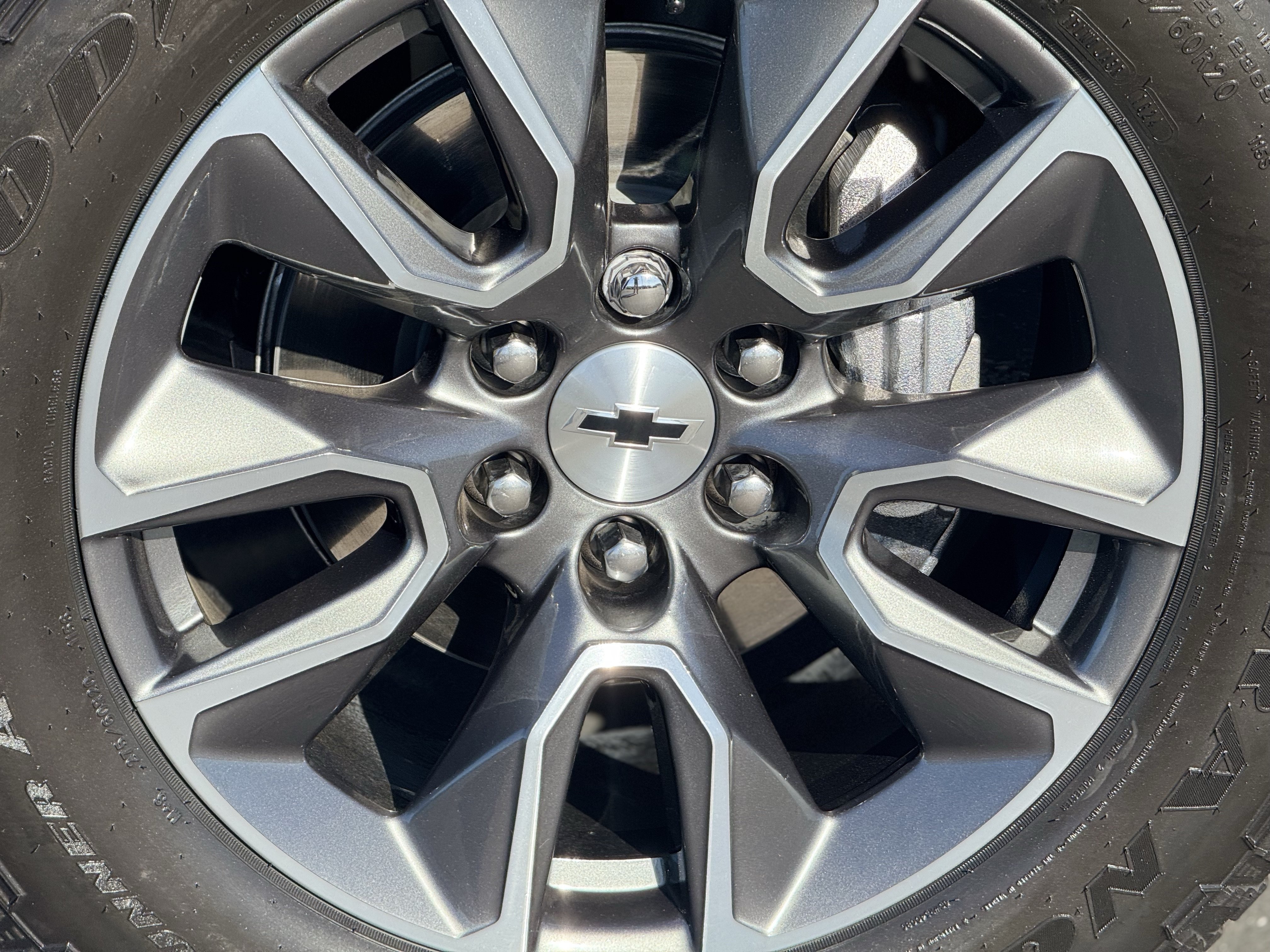 Used 2024 Chevrolet Silverado 1500 RST AWD/4WD image 9