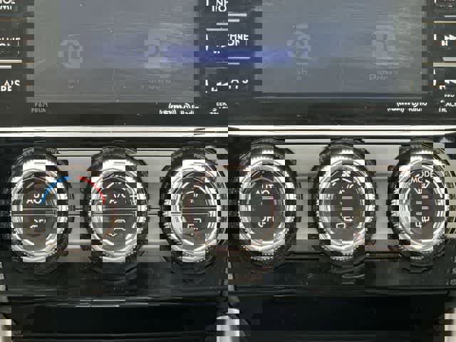 Used 2017 Subaru Forester 2.5i Limited image 13