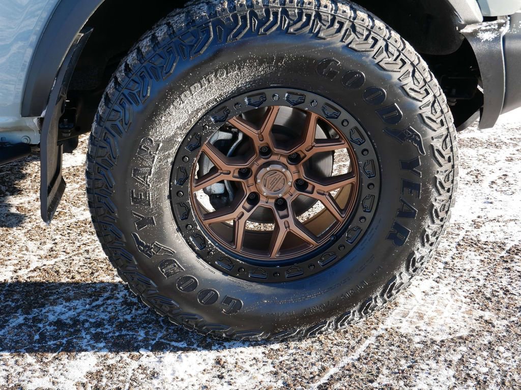 Certified 2022 Ford Bronco Badlands w/ Sasquatch Package image 8