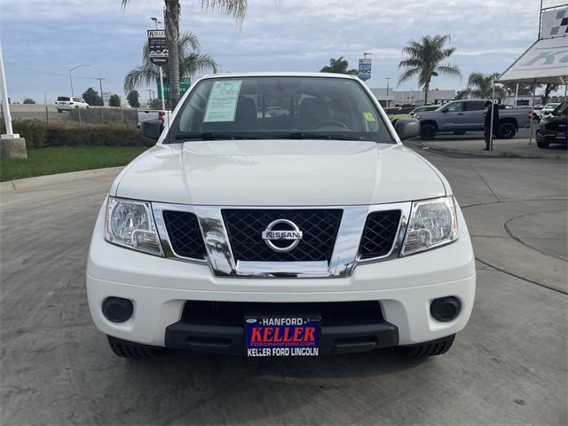 Used 2020 Nissan Frontier SV image 3