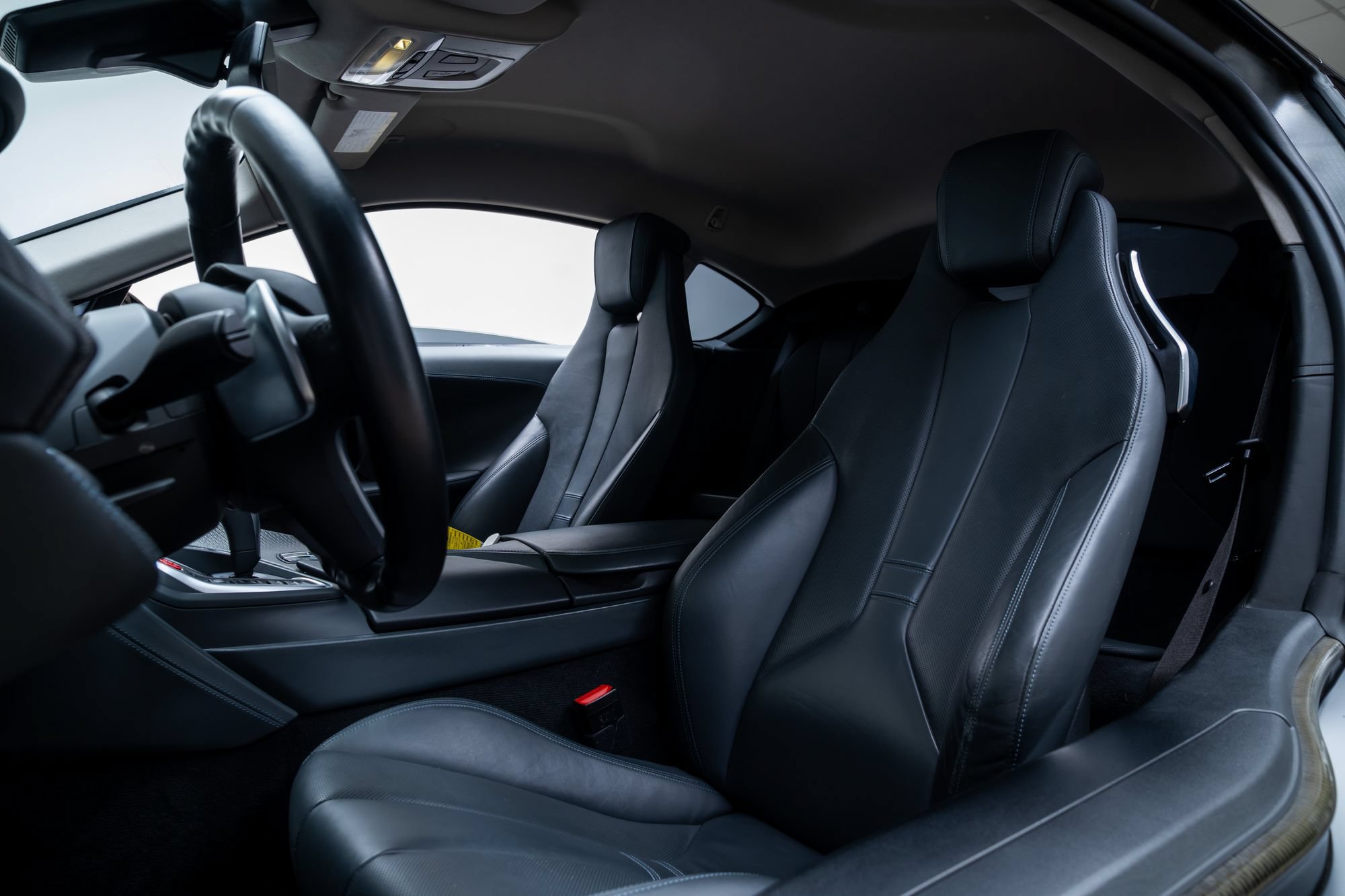 Used 2020 BMW i8 Coupe AWD/4WD image 19