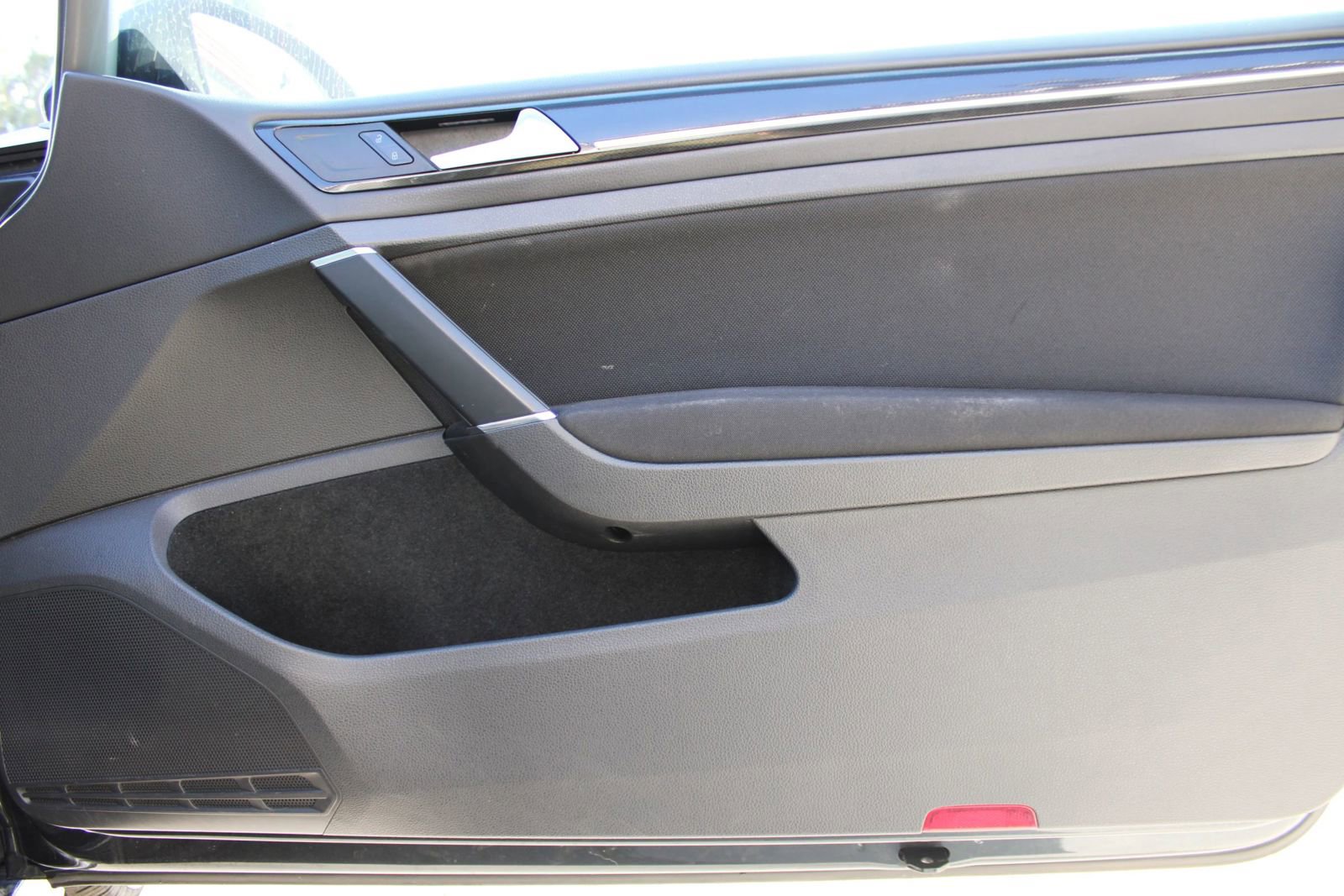 Used 2015 Volkswagen GTI S image 15