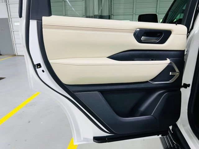 New 2026 Nissan Armada Platinum AWD/4WD image 31