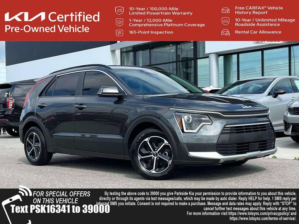 Certified 2025 Kia Niro EX