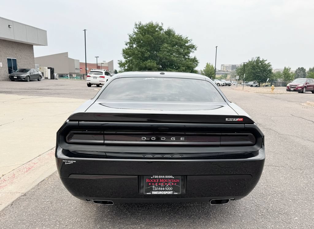 Used 2012 Dodge Challenger SRT8 RWD image 7