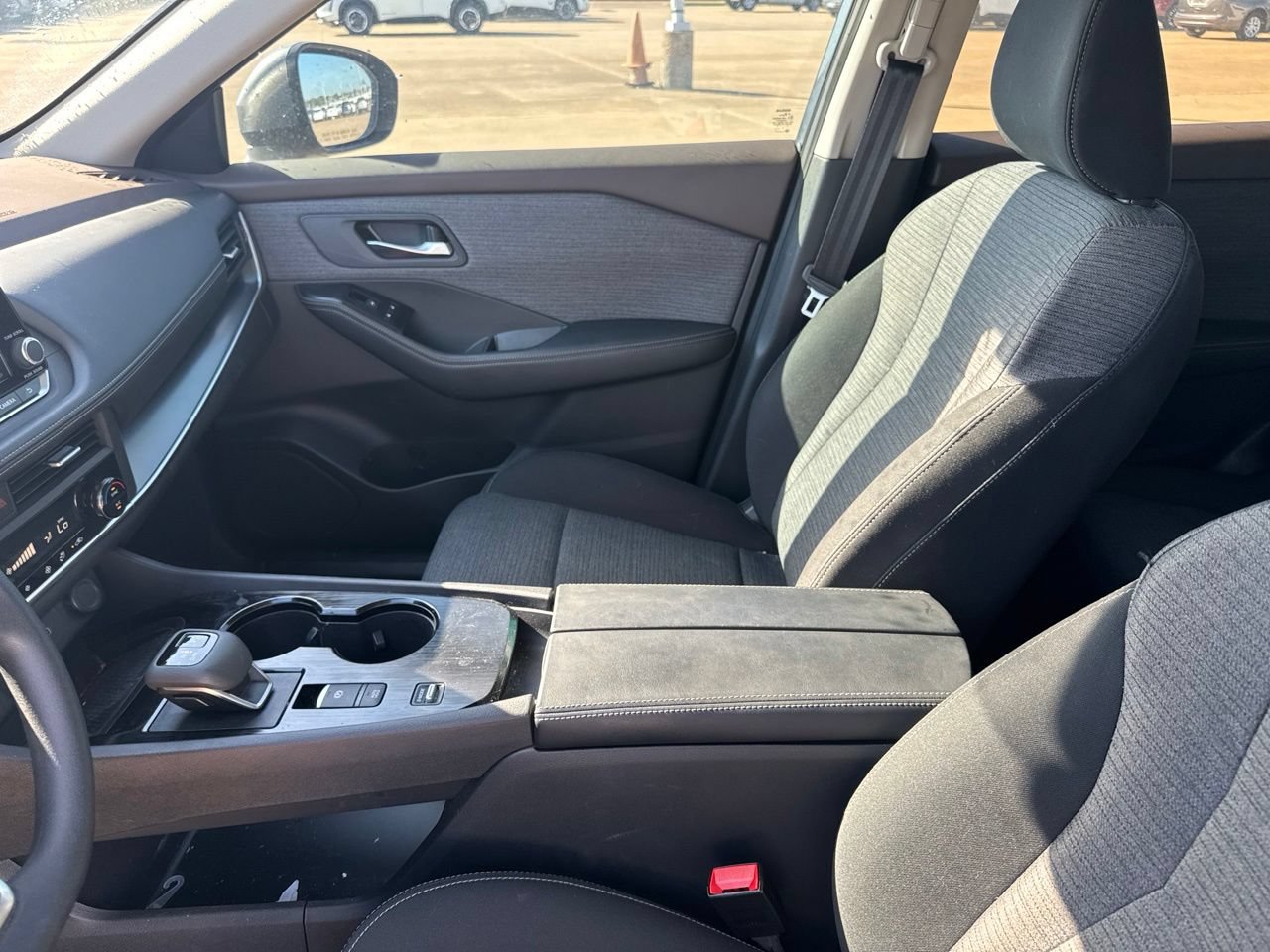 Certified 2023 Nissan Rogue SV FWD image 39