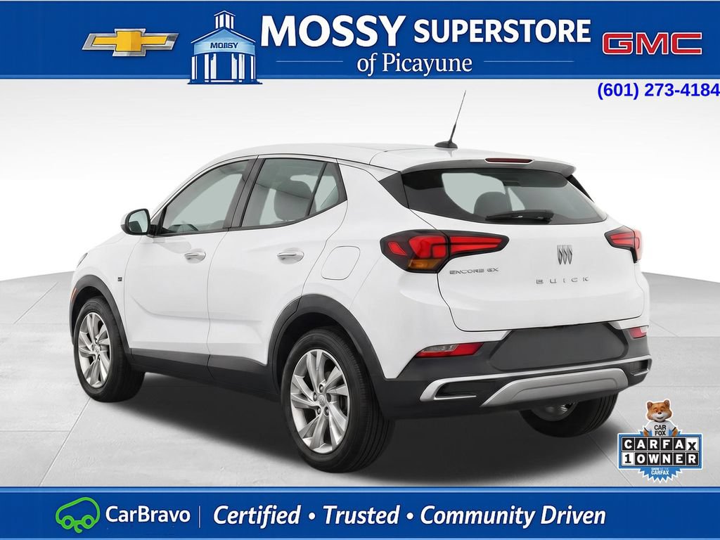 Certified 2024 Buick Encore GX Preferred w/ Comfort Package FWD image 3