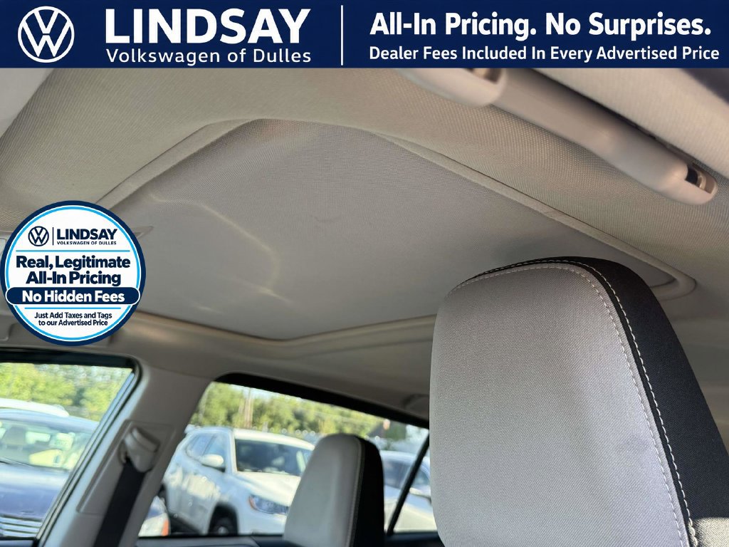 Used 2016 Toyota RAV4 XLE AWD/4WD image 16