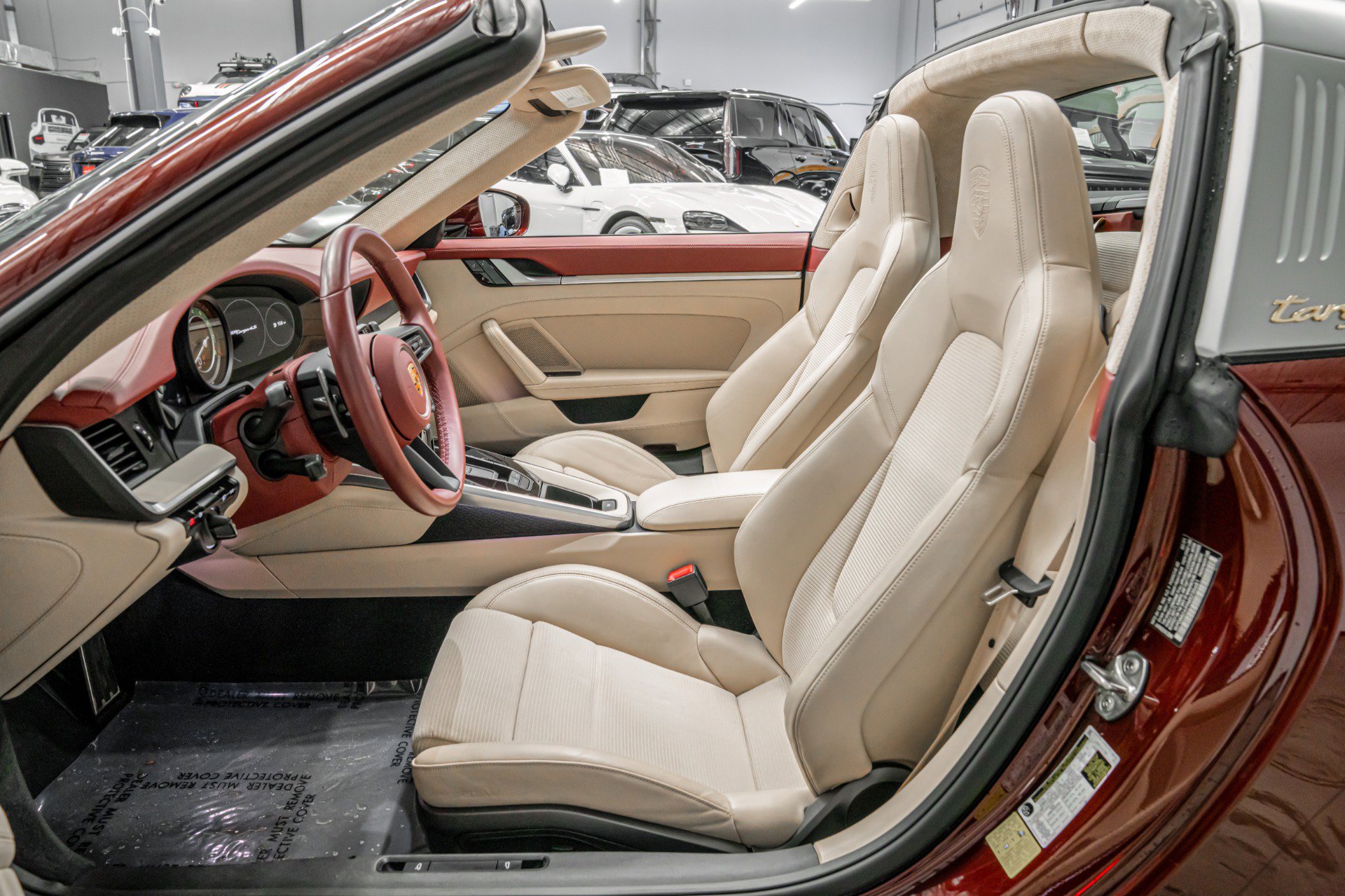 Used 2021 Porsche 911 Targa 4S Heritage Design image 35