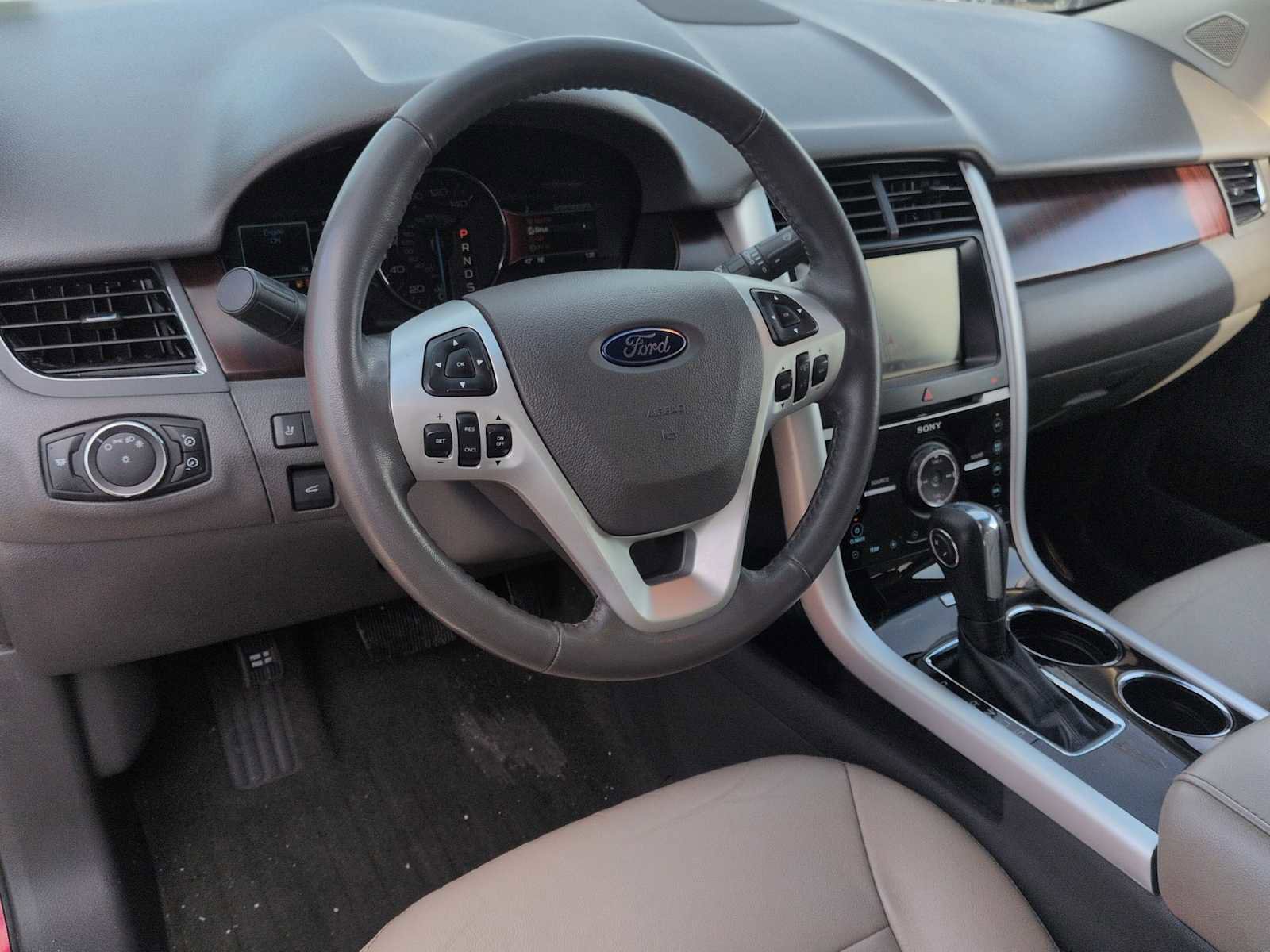 Used 2013 Ford Edge Limited w/ Driver Entry Pkg image 10