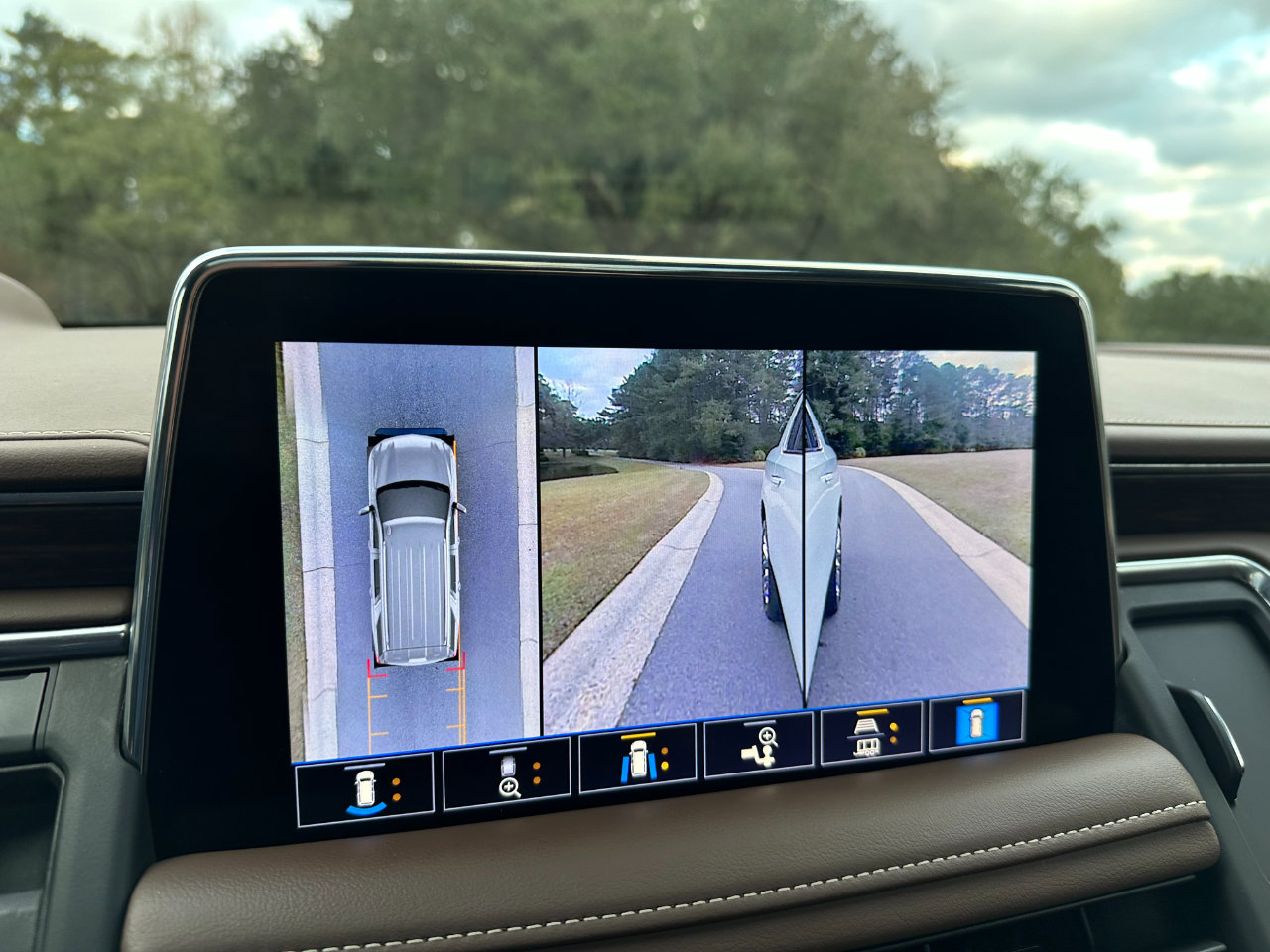 Used 2021 Chevrolet Suburban High Country image 55