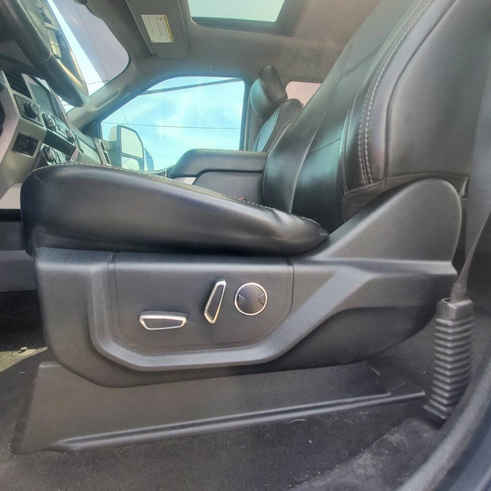 Used 2019 Ford F350 Lariat w/ Lariat Ultimate Package image 15