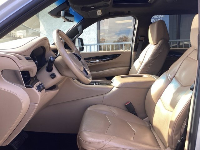 Used 2018 Cadillac Escalade Platinum image 35