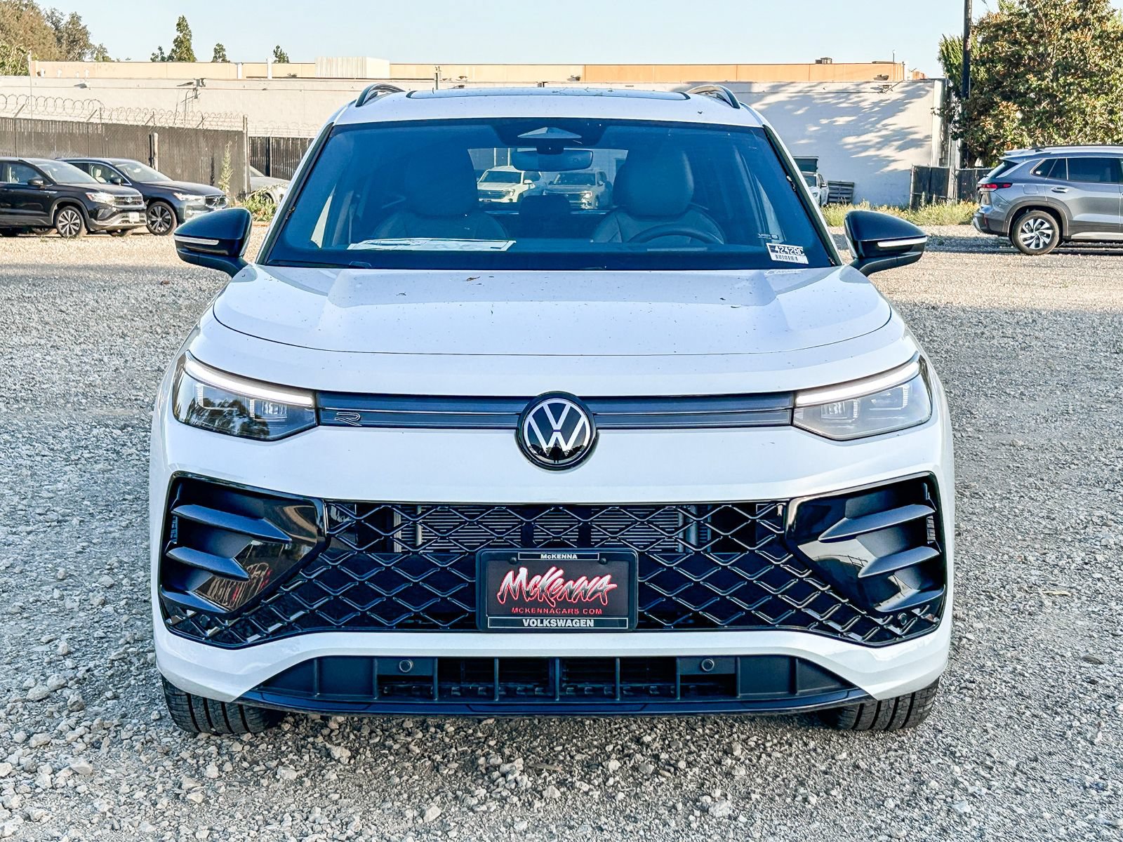 New 2026 Volkswagen Tiguan SE R-Line FWD image 2