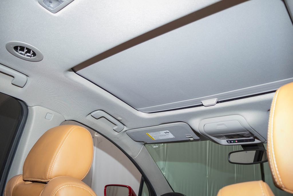 Used 2019 Buick Enclave Essence w/ LPO, Touring Package image 17