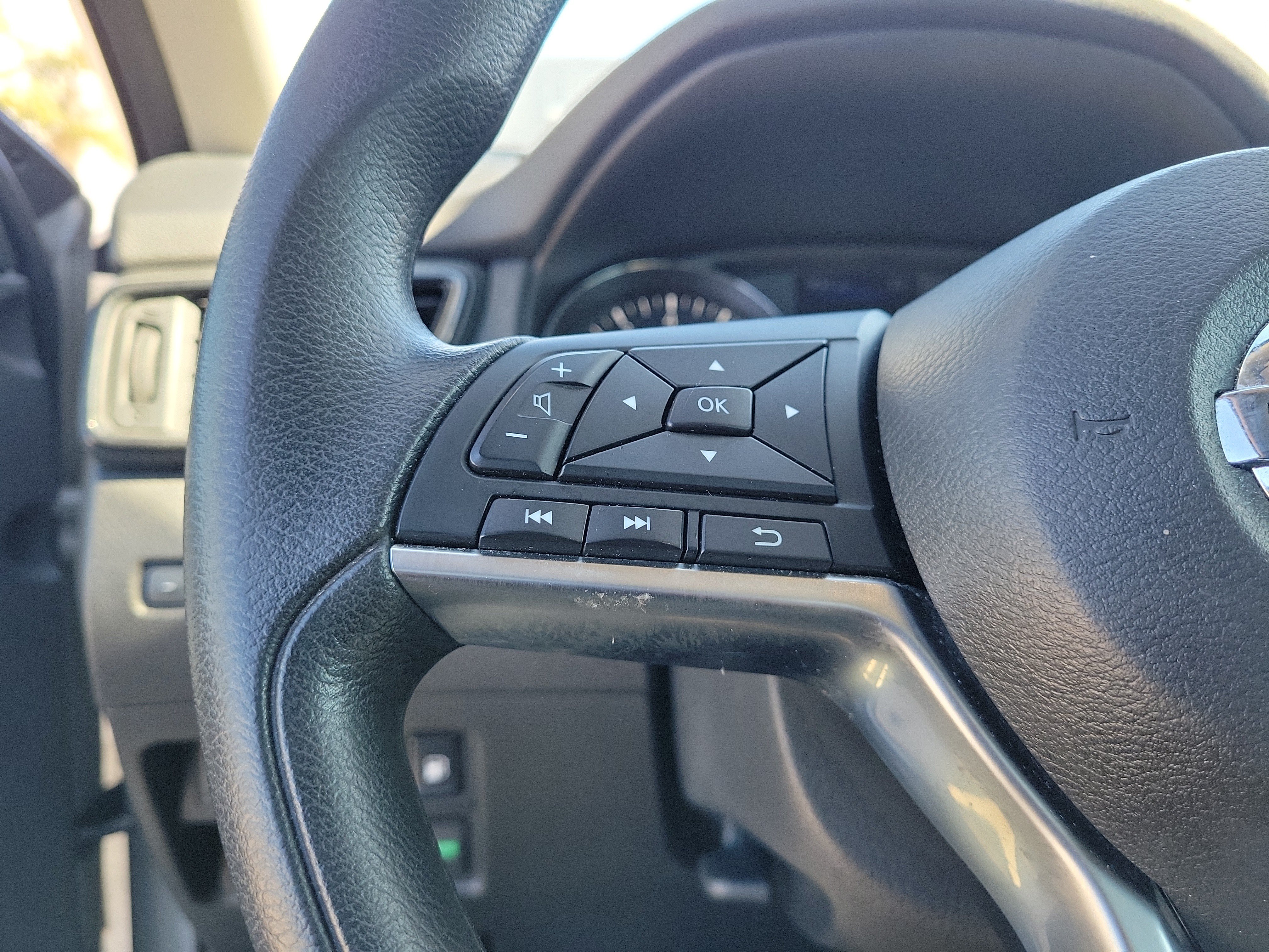 Certified 2020 Nissan Rogue S FWD image 22