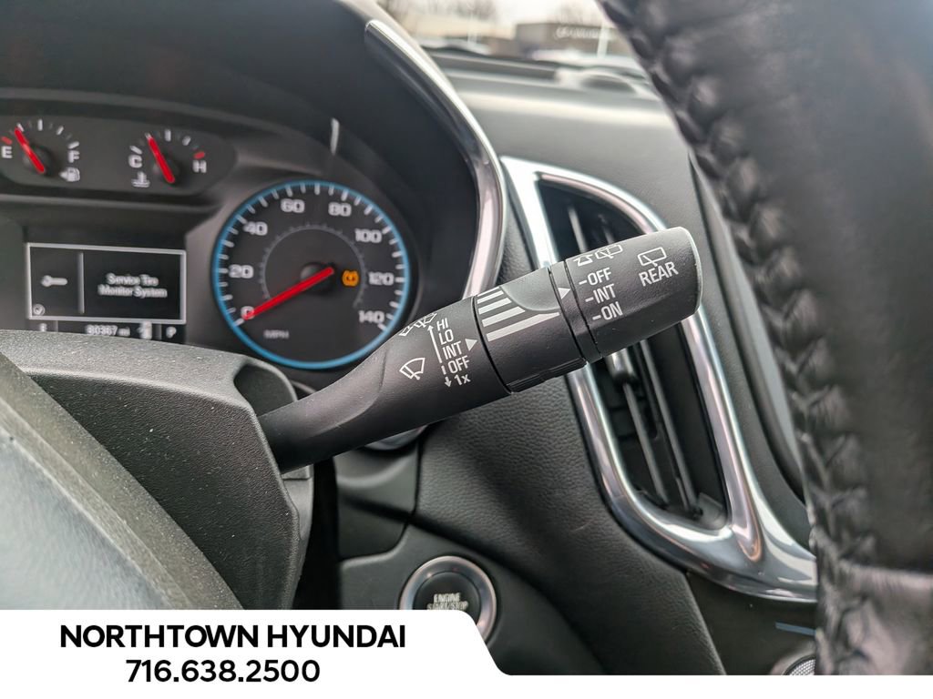 Used 2018 Chevrolet Equinox LT image 23