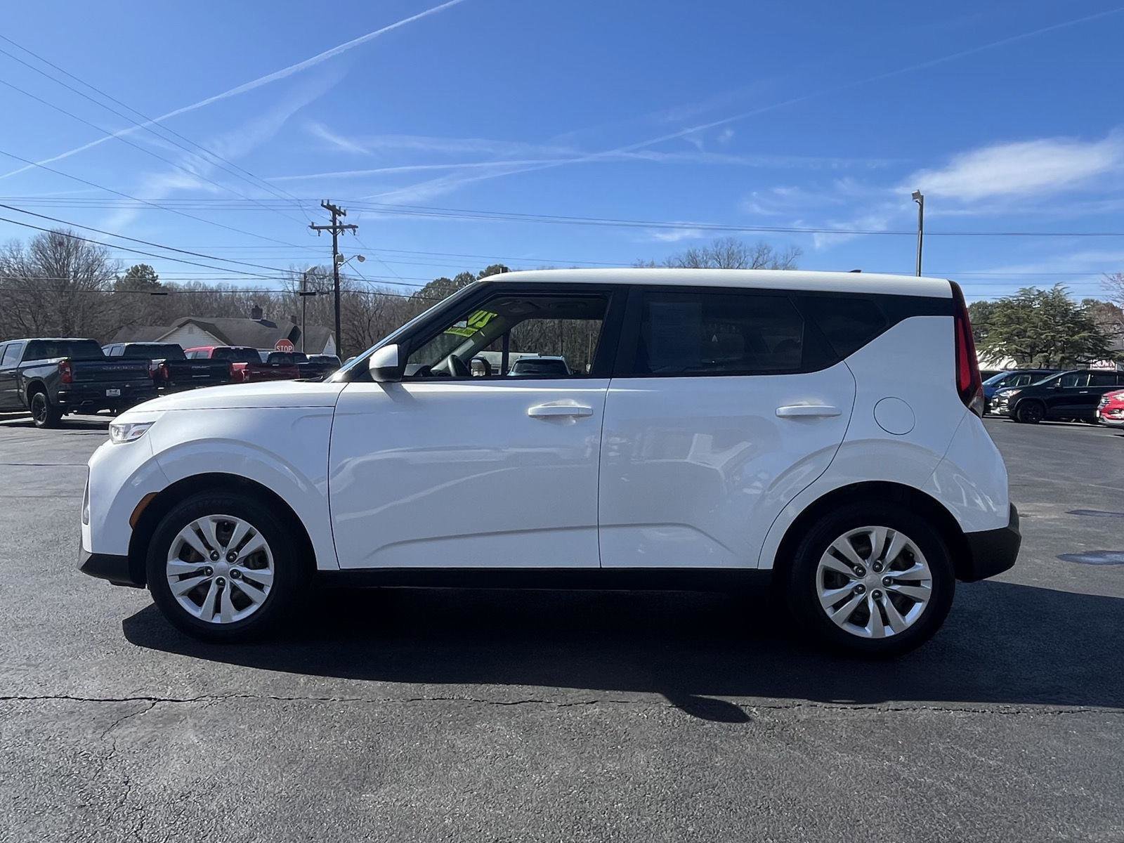 Used 2020 Kia Soul LX image 21