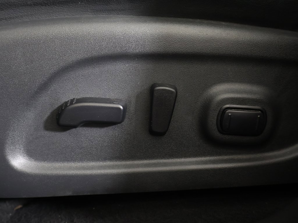 Used 2019 Nissan Pathfinder SL image 36