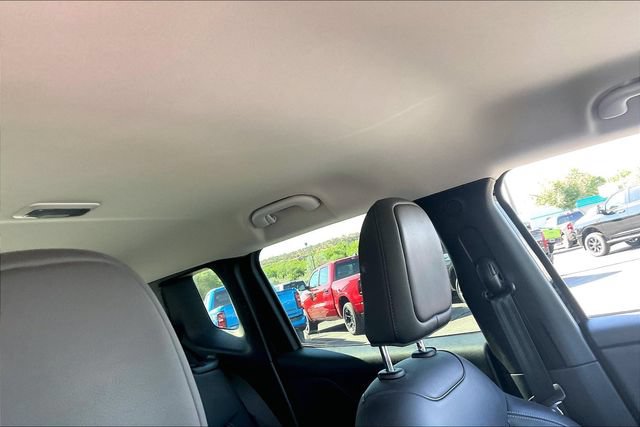 Certified 2023 Jeep Renegade Limited AWD/4WD image 17