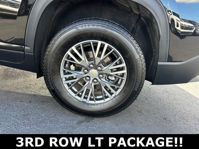 Used 2025 Chevrolet Traverse LT FWD image 10