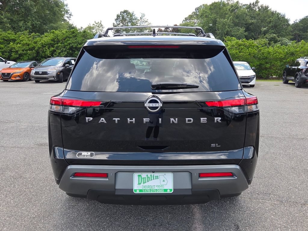 New 2026 Nissan Pathfinder SL FWD image 9
