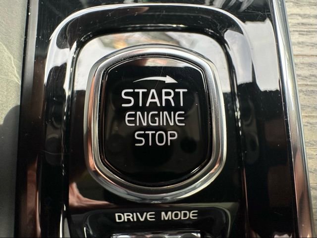 Used 2021 Volvo XC60 T5 Inscription image 25