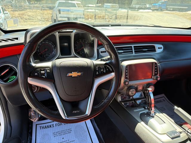 Used 2015 Chevrolet Camaro SS w/ RS Package RWD image 14