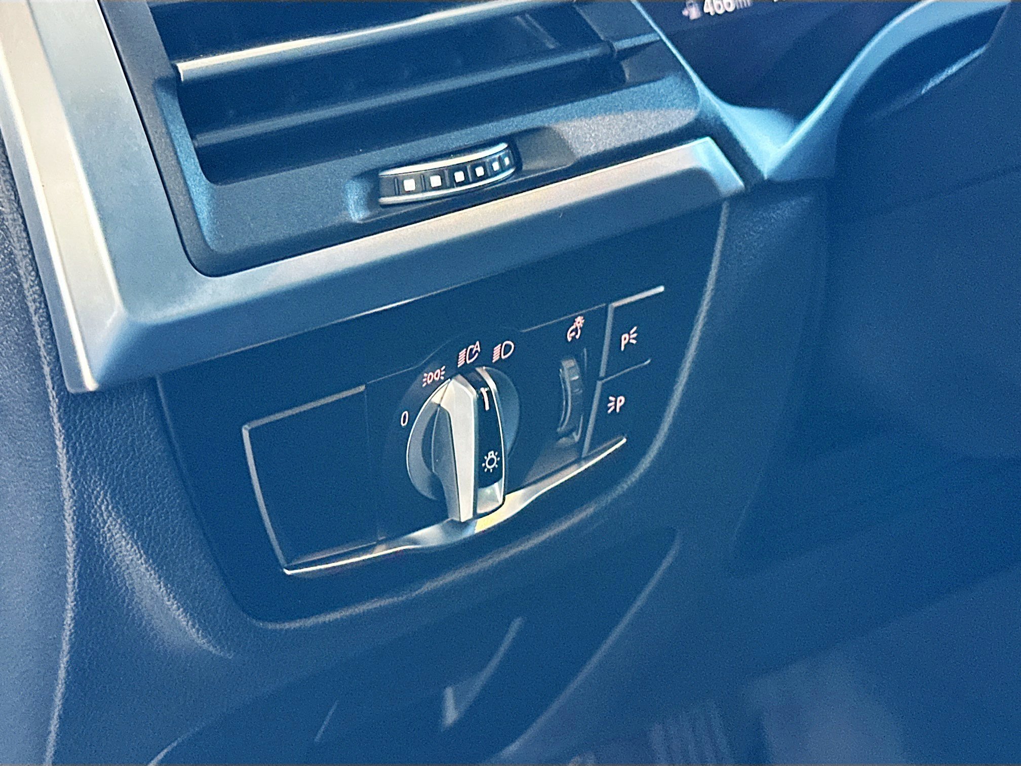 Certified 2024 BMW X3 sDrive30i w/ Convenience Package image 10