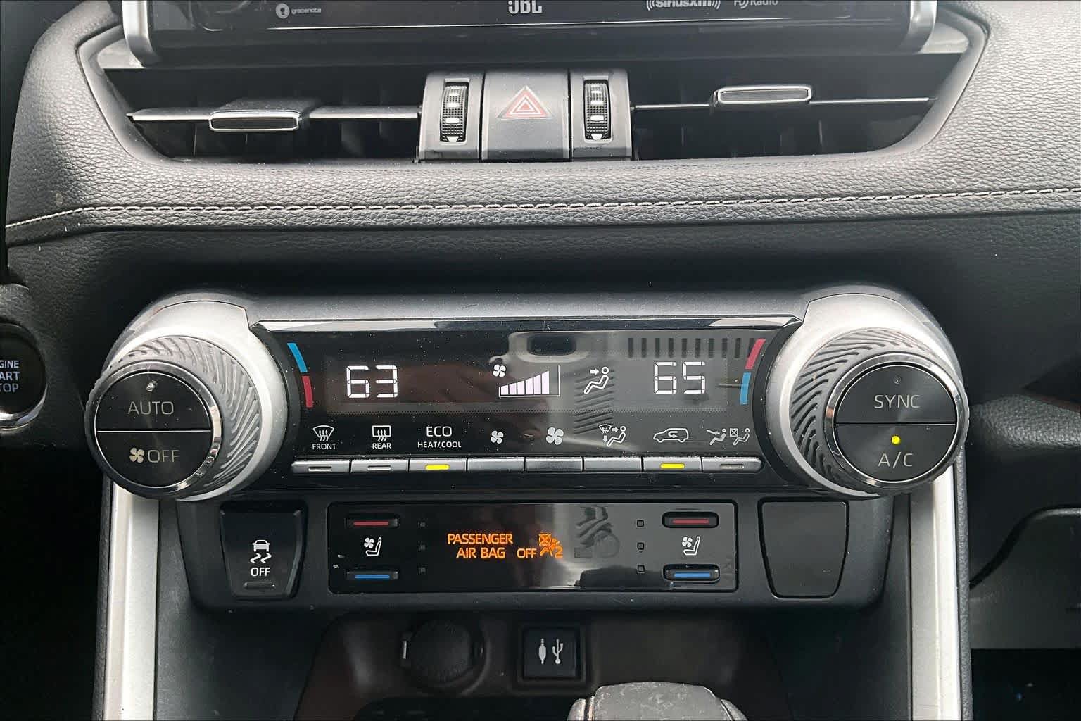 Used 2019 Toyota RAV4 Limited w/ Advanced Technology Package AWD/4WD image 35