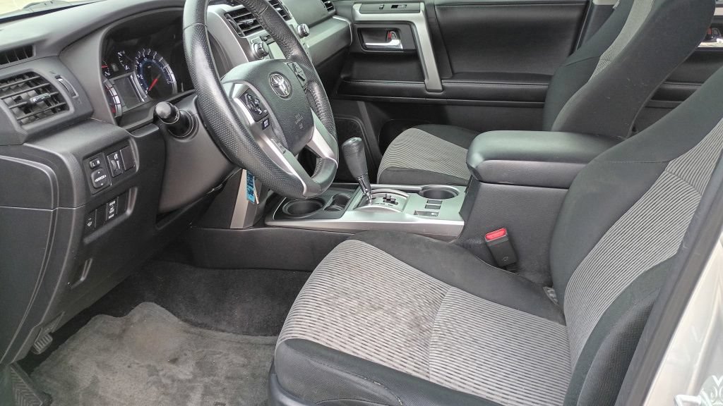 Used 2015 Toyota 4Runner SR5 RWD image 17