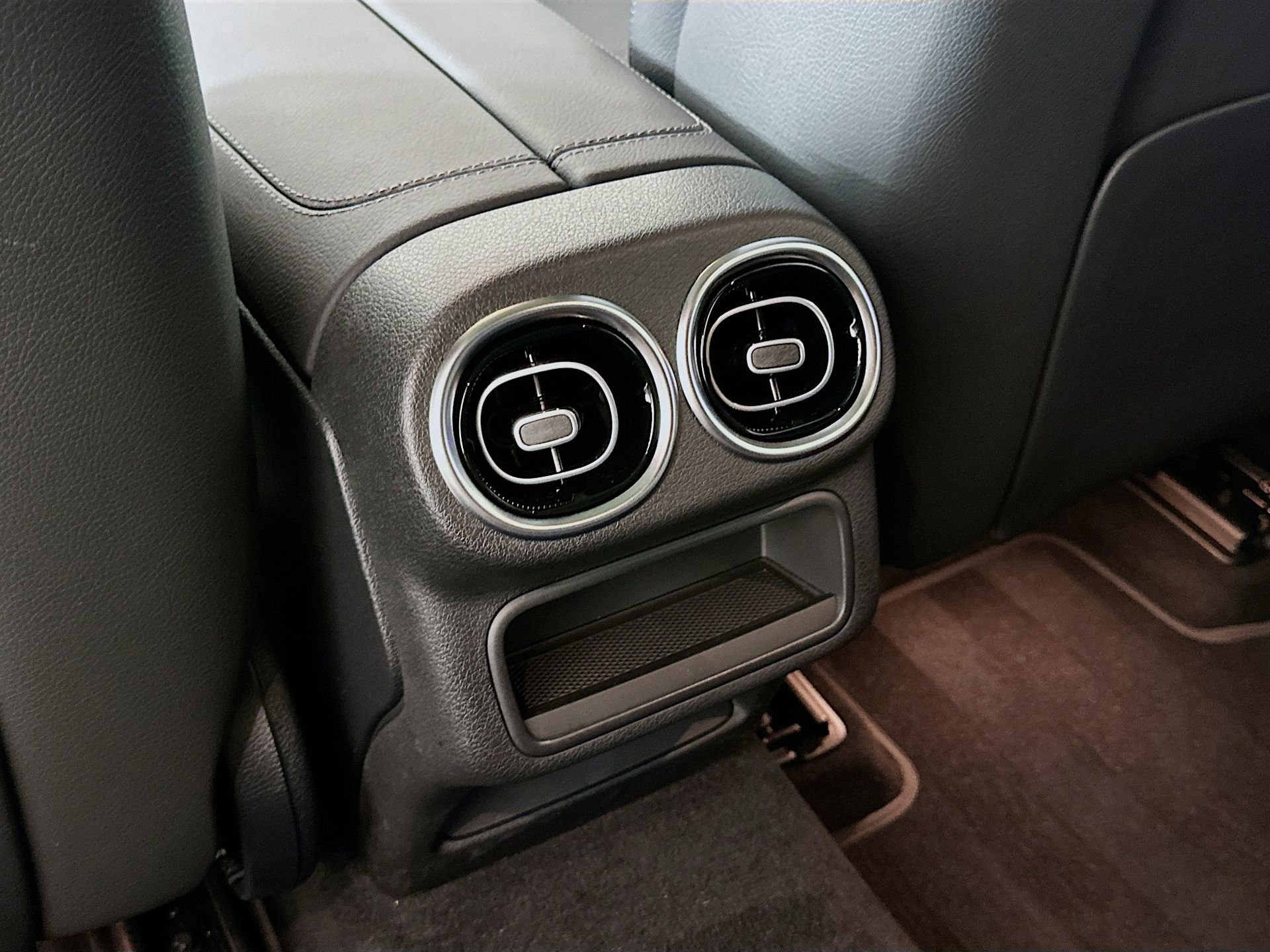 Certified 2026 Mercedes-Benz GLC 300 image 28
