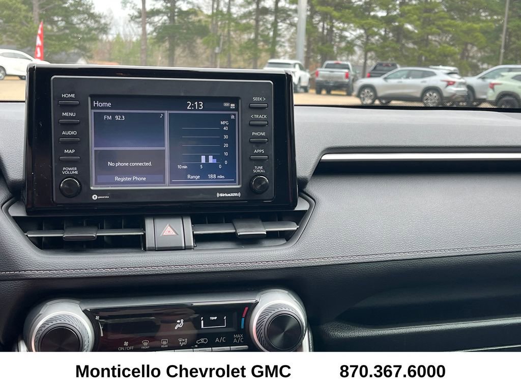 Used 2020 Toyota RAV4 LE image 14