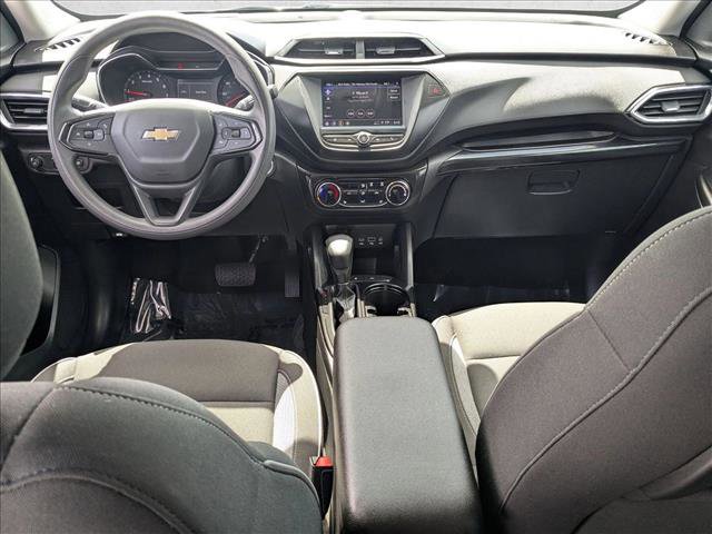 Used 2023 Chevrolet TrailBlazer LT FWD image 16