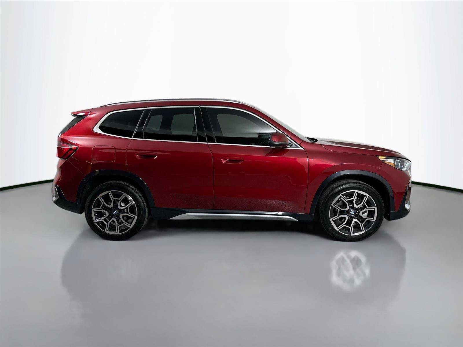 New 2026 BMW X1 xDrive28i w/ Convenience Package AWD/4WD image 8