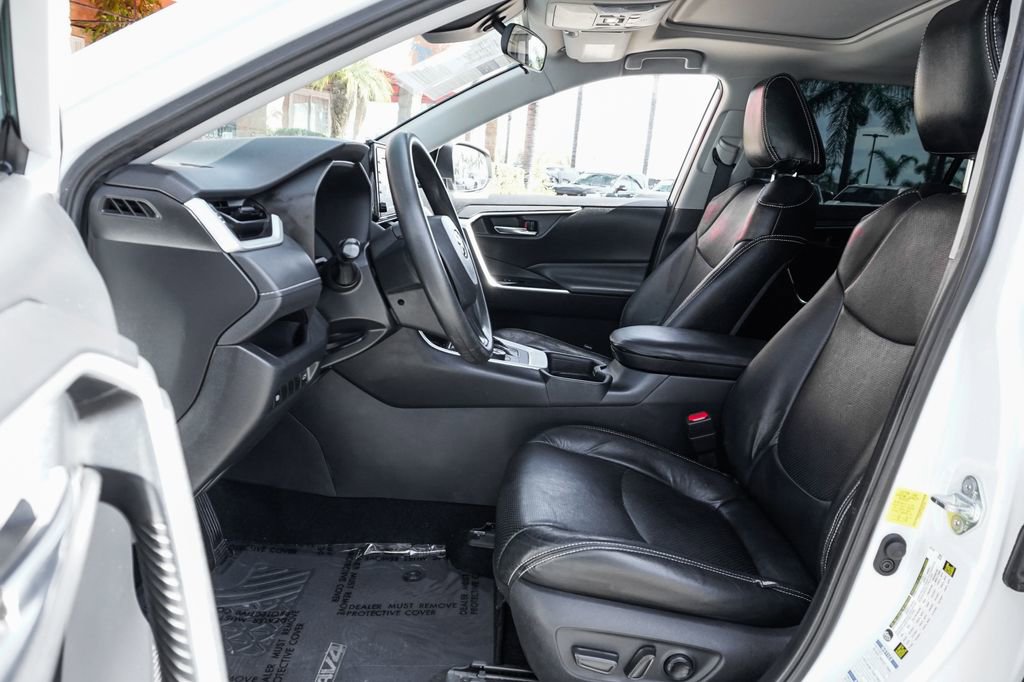 Used 2019 Toyota RAV4 XLE w/ Convenience Package image 17