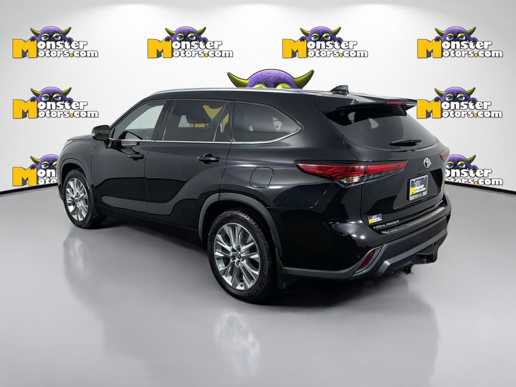 Used 2022 Toyota Highlander Limited image 7