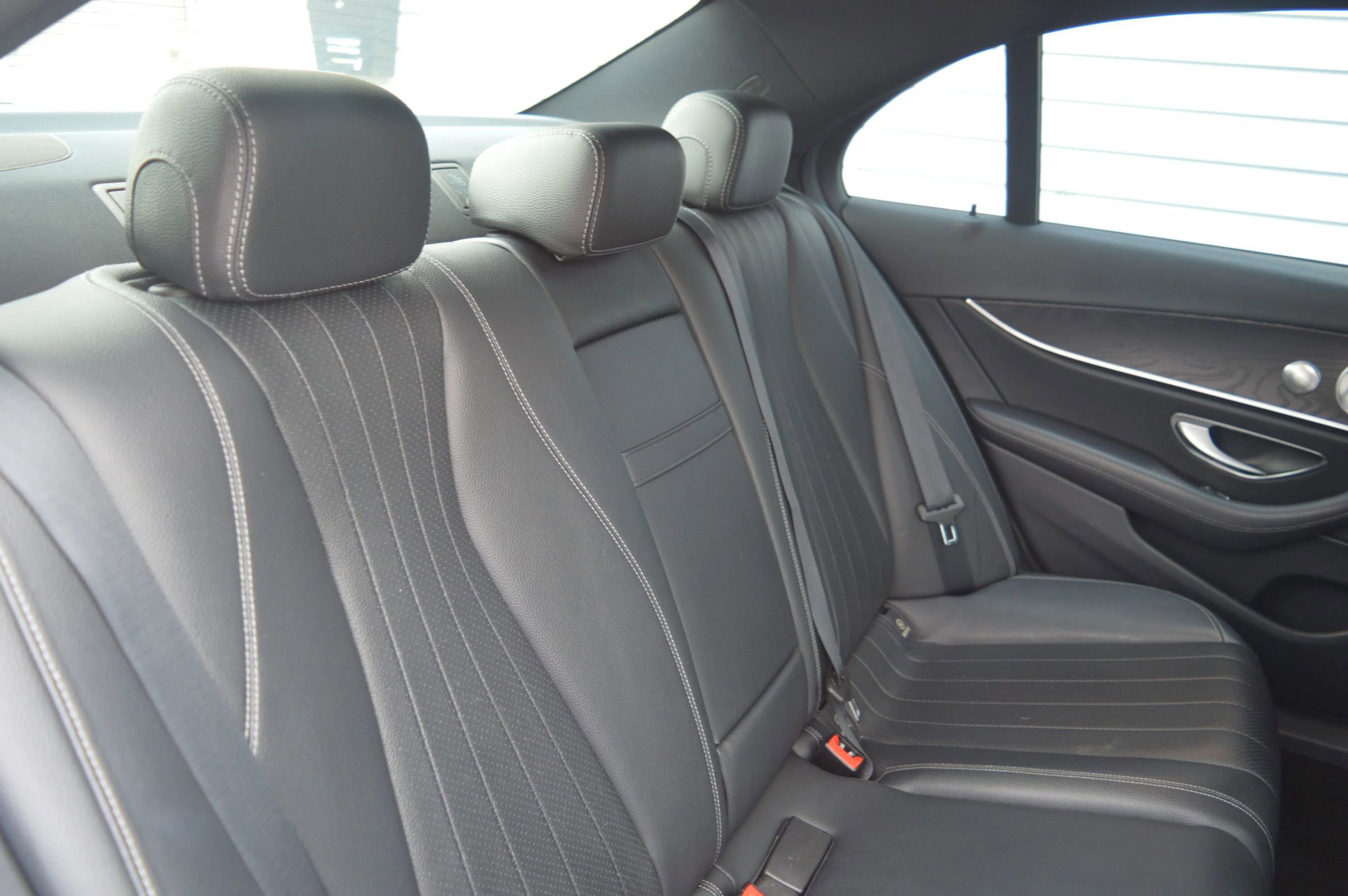 Used 2018 Mercedes-Benz E 300 4MATIC image 21