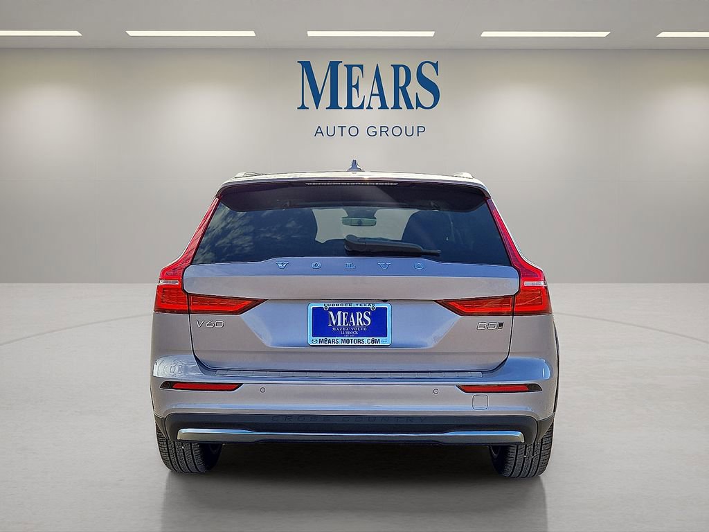 New 2026 Volvo V60 B5 Cross Country Plus w/ Protection Package Premier image 4