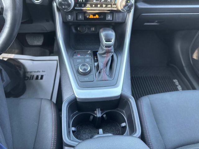 Used 2023 Toyota RAV4 SE w/ Weather & Moonroof Package image 21
