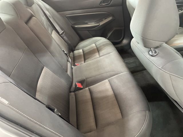 Used 2024 Nissan Altima 2.5 SV image 32